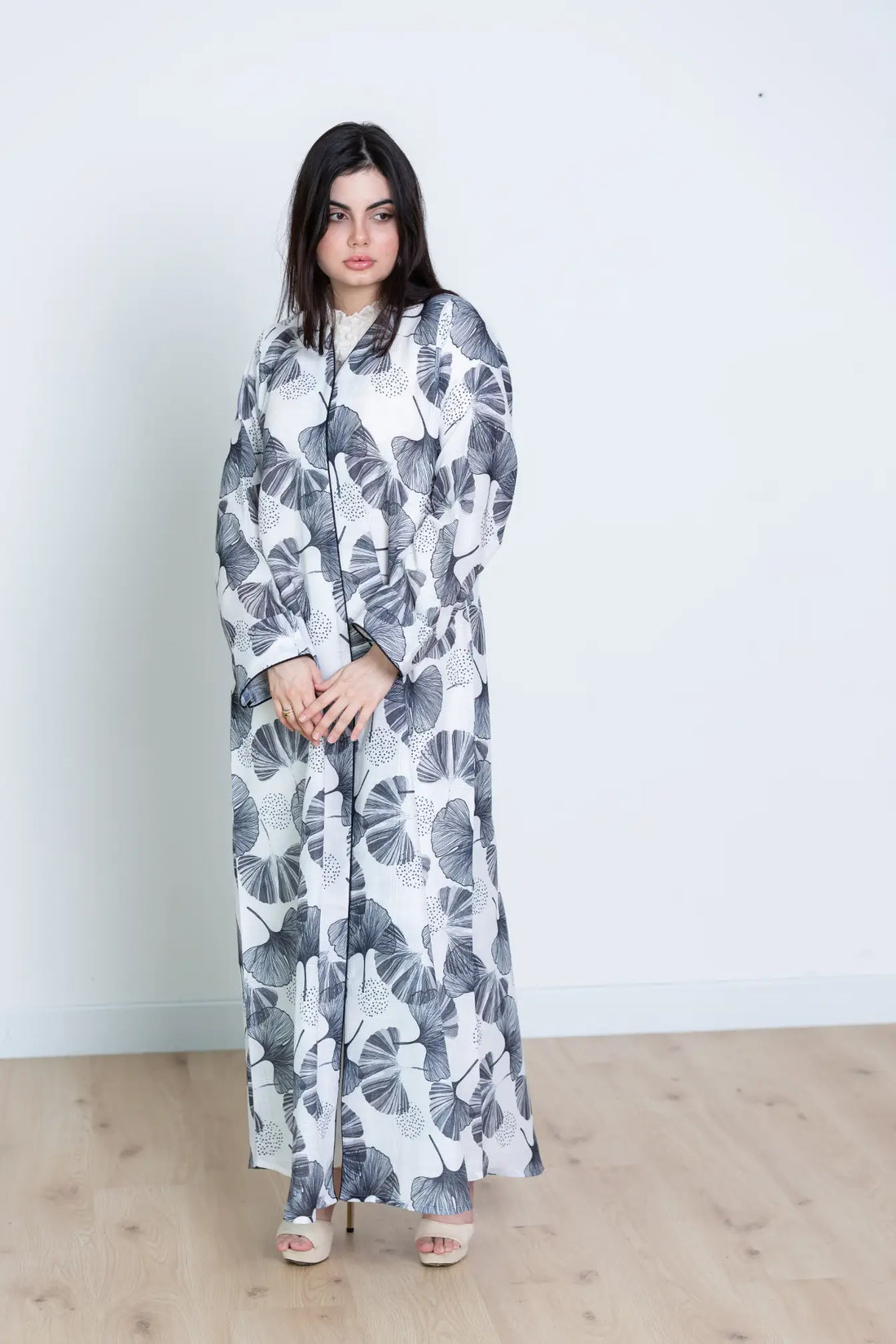 Leen Abaya | White
