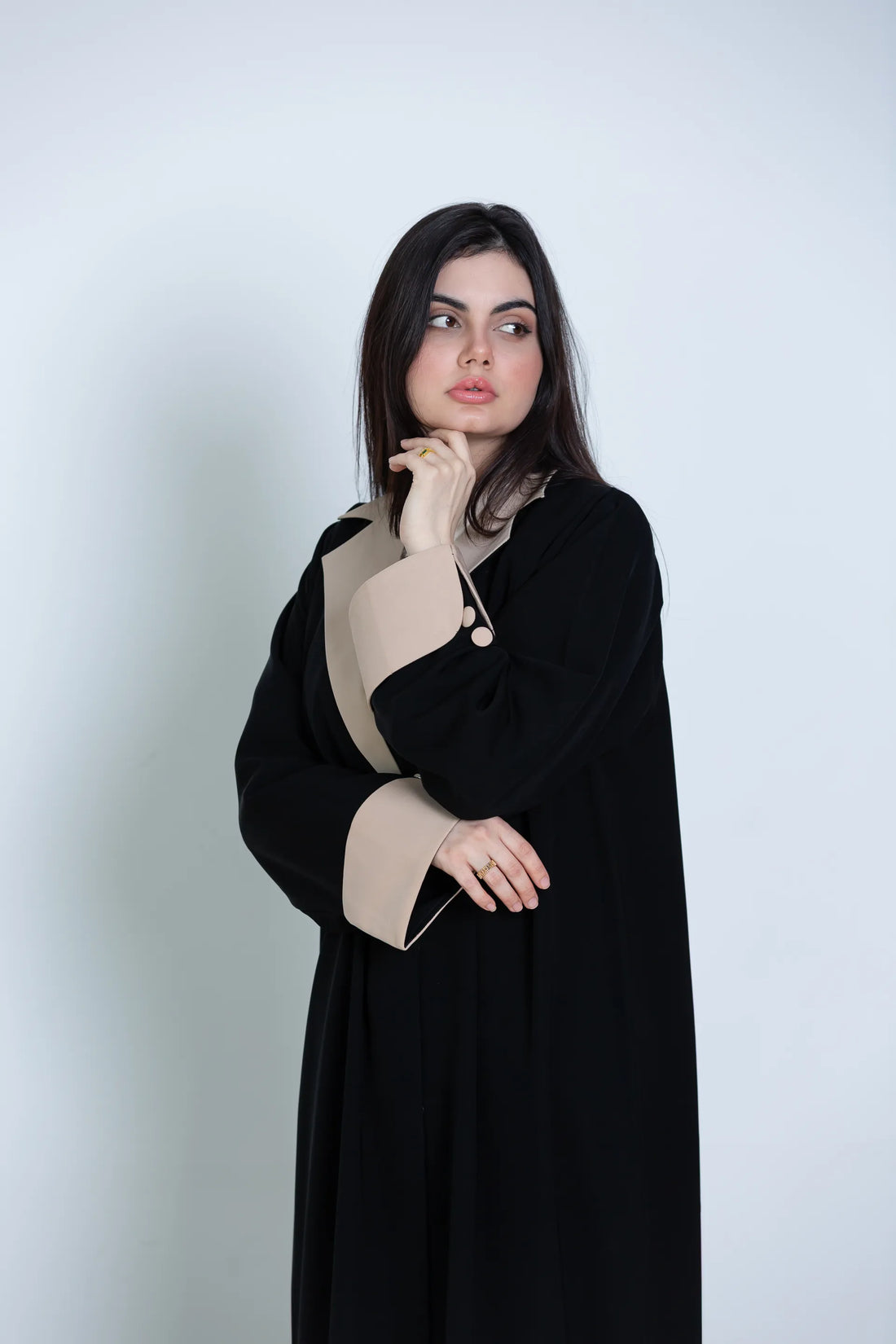Rawda Abaya | Black and Beige