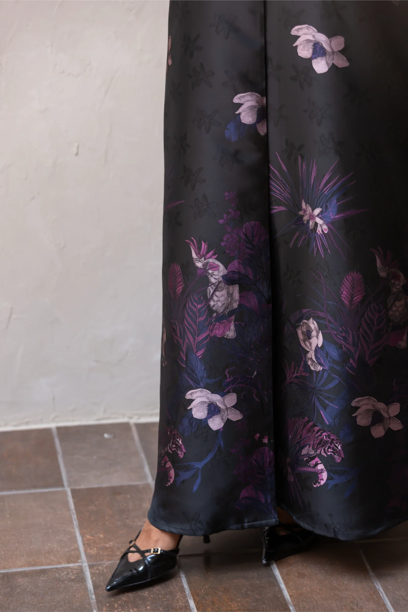 Diana Abaya | Black