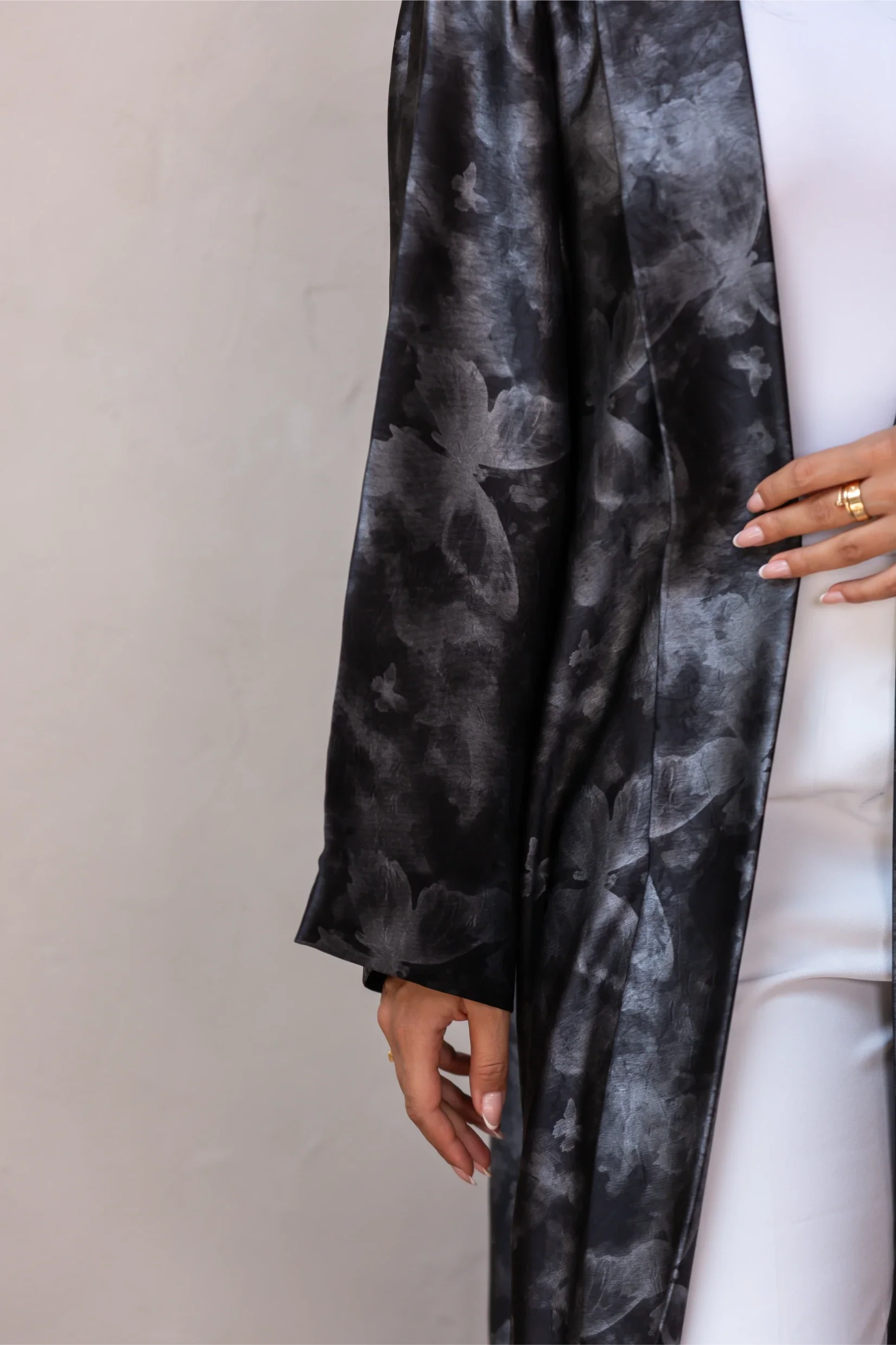 Alia Abaya | Silver