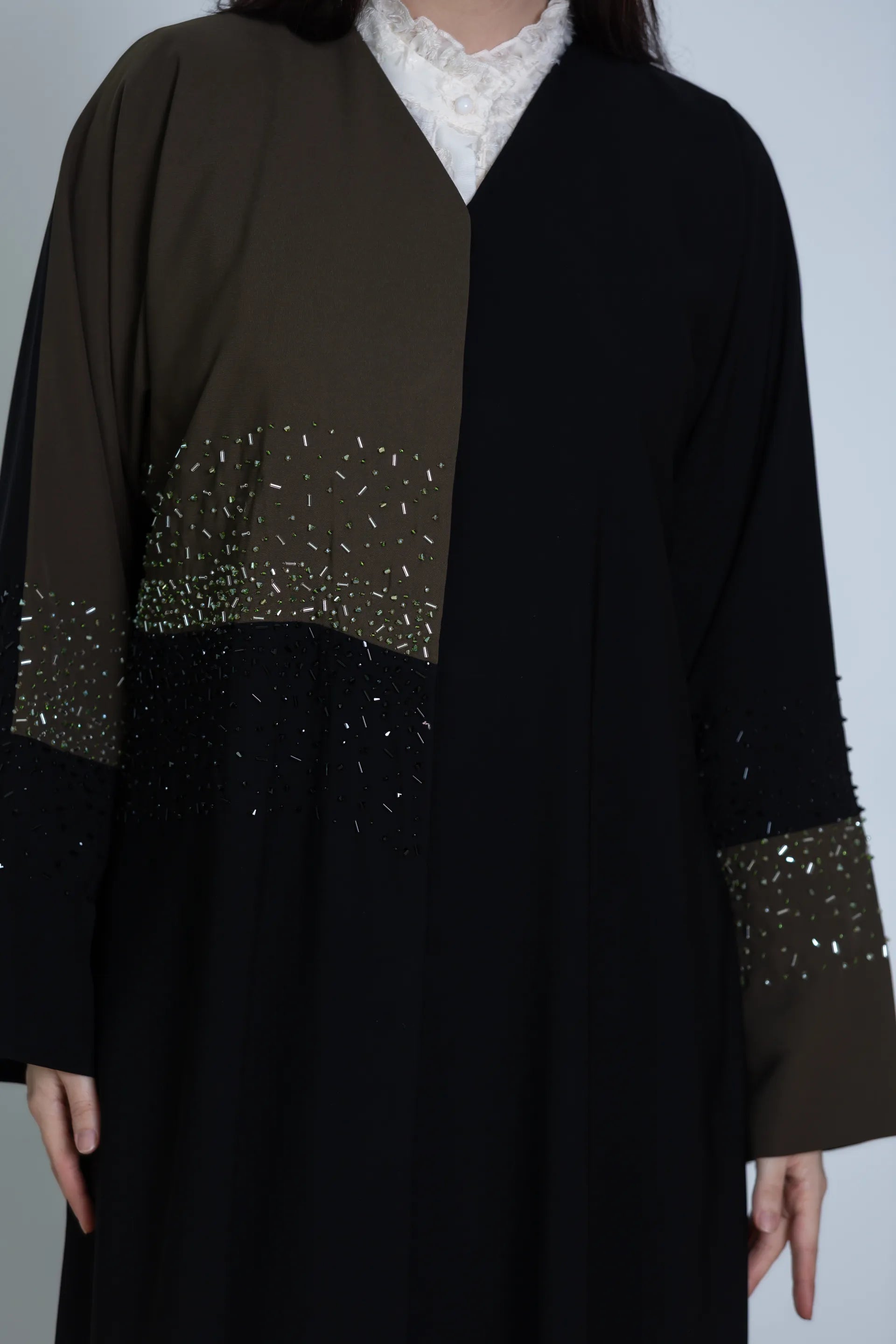 Khawla Abaya | Black and Green