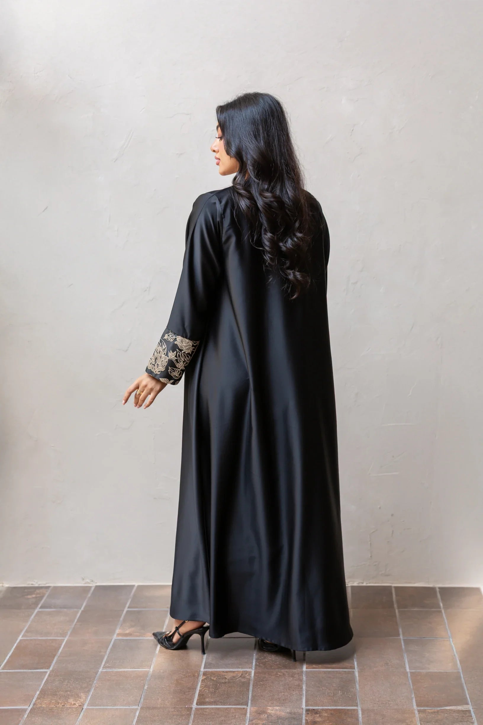 Ameera Abaya | Gold