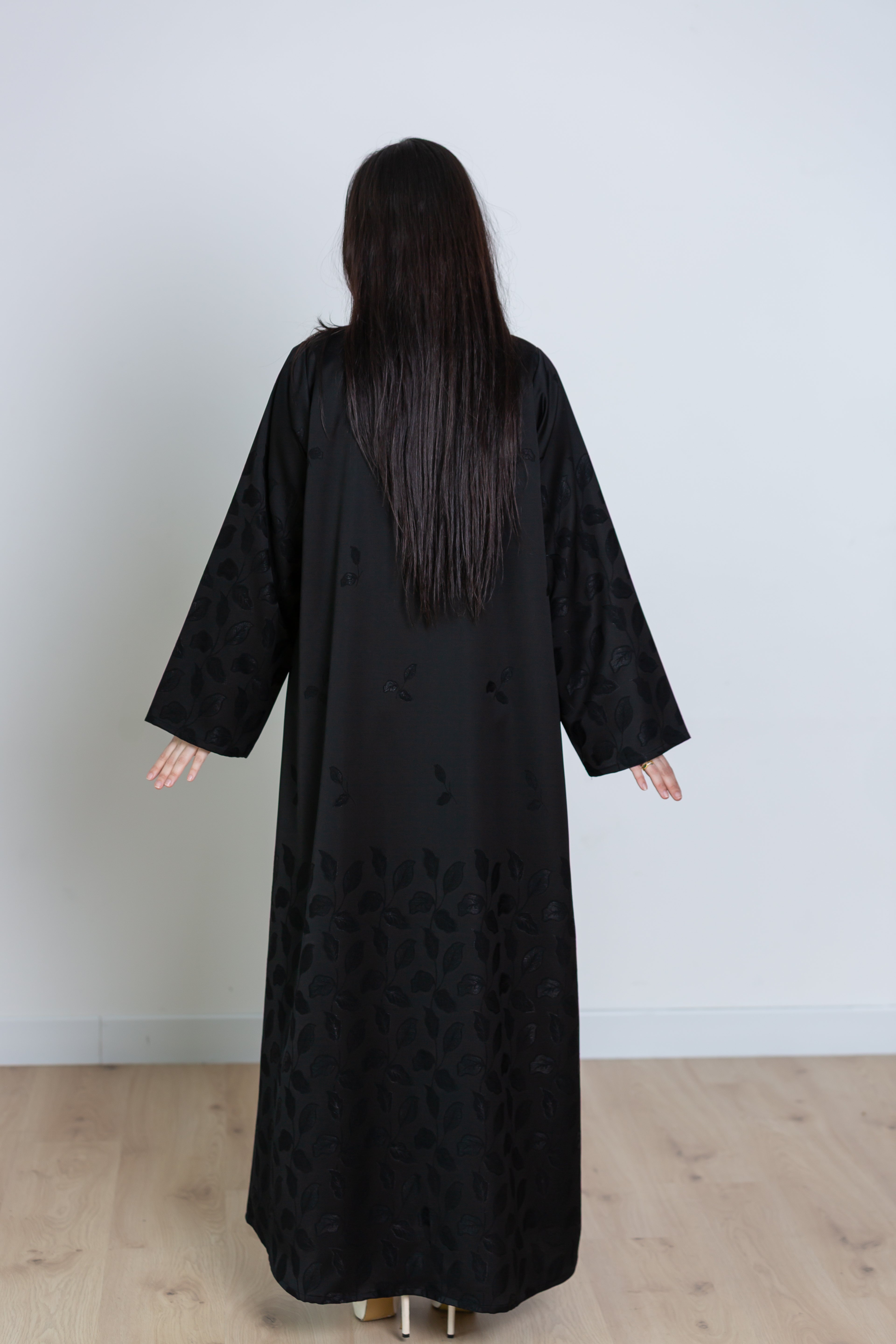 Thana Abaya | Black