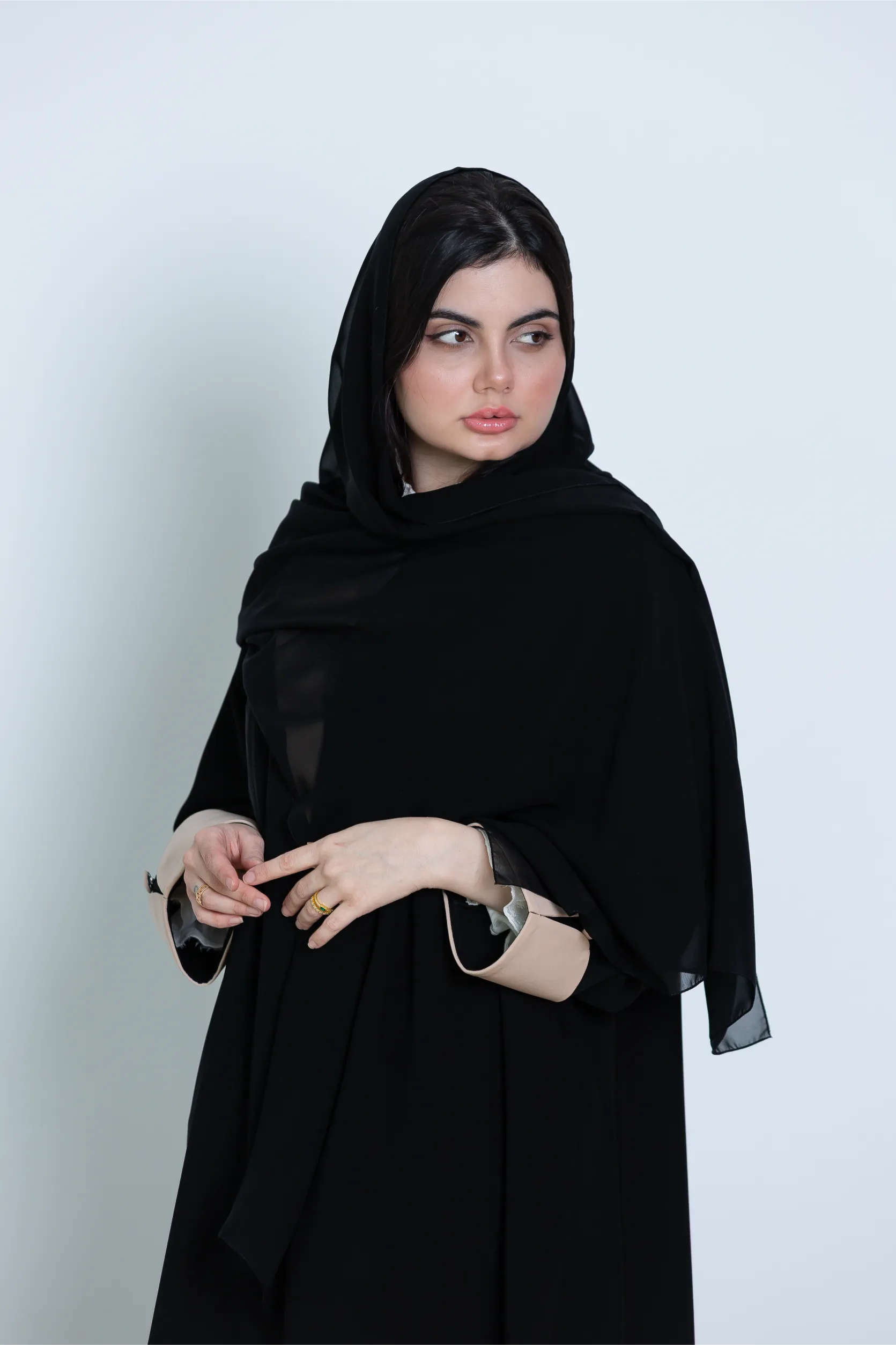 Rawda Abaya | Black and Beige
