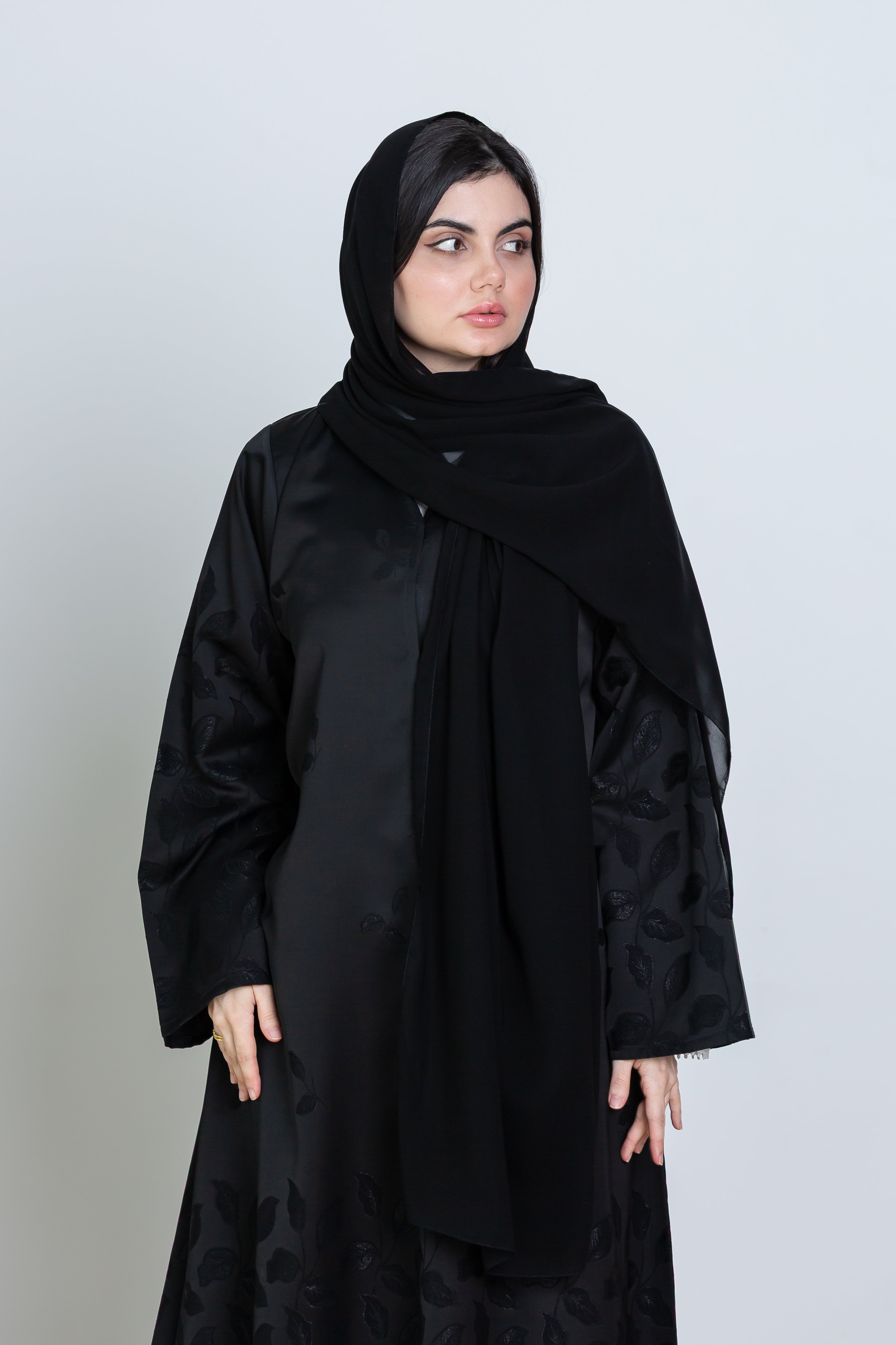 Thana Abaya | Black