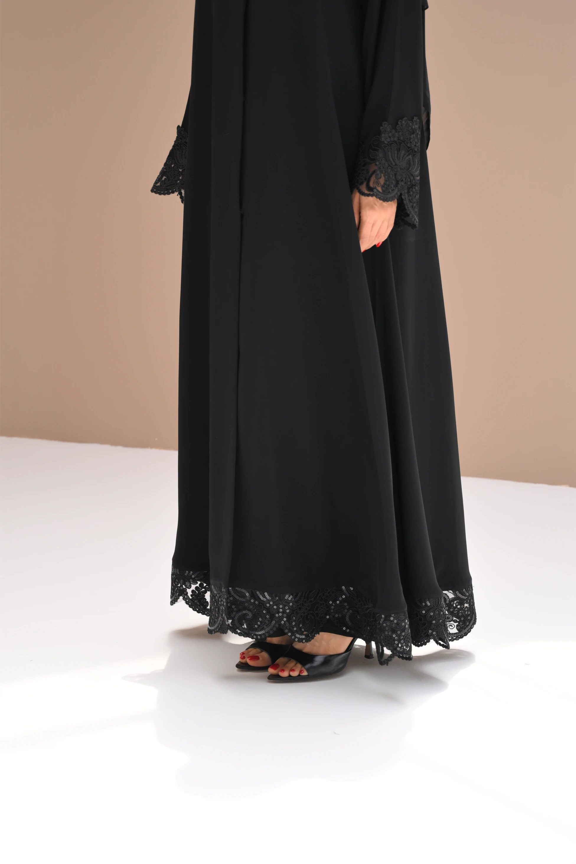 Fatena Abaya | Black