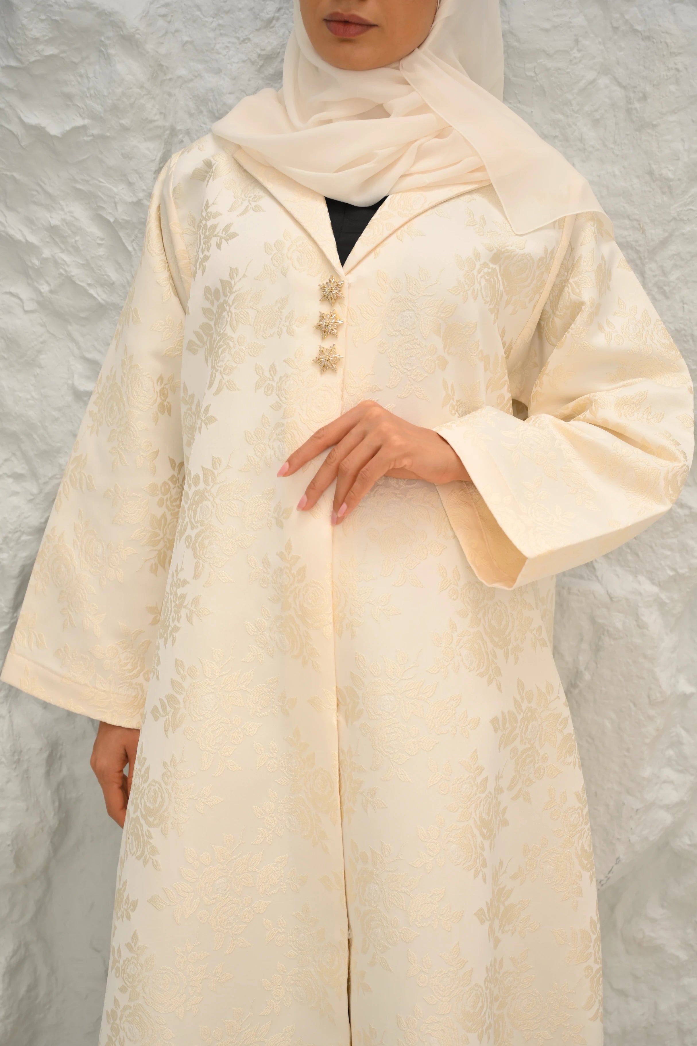 Lilia Abaya | White