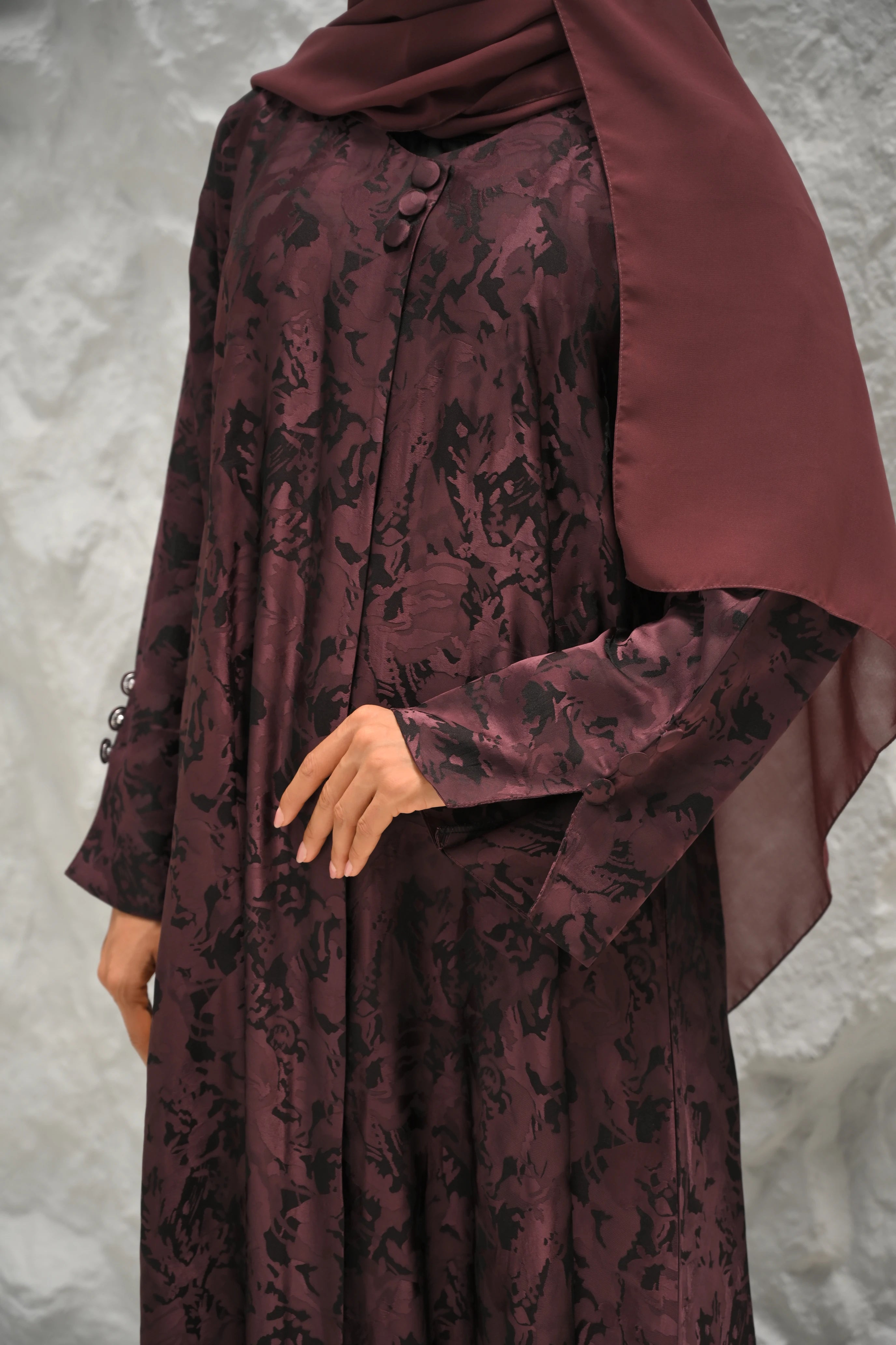 Zahia Abaya Red