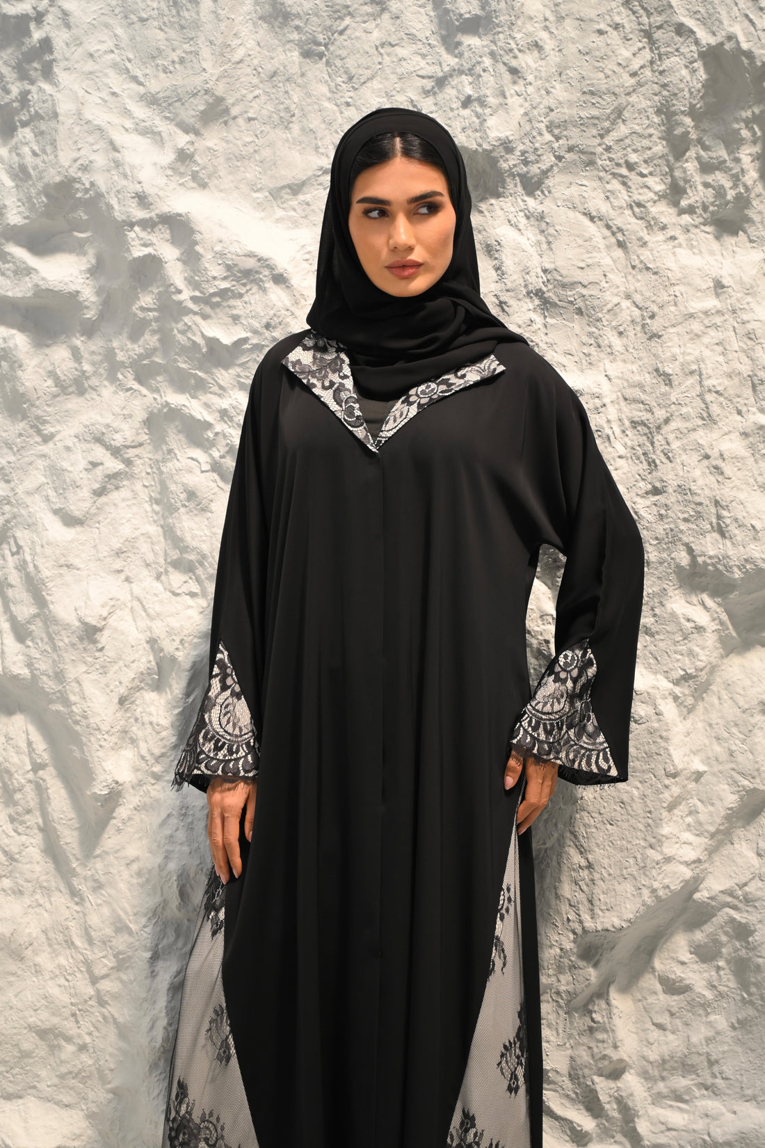 Rawaa Black