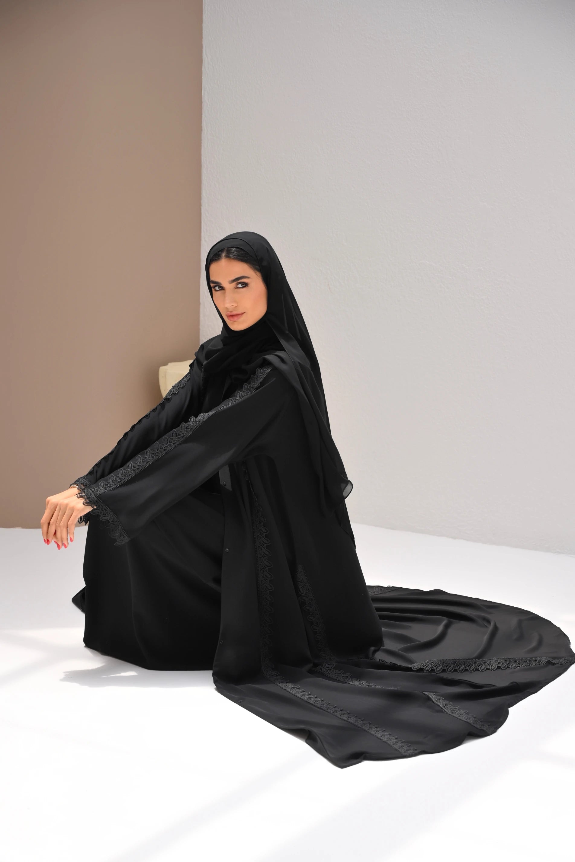 Fatema Abaya | Black