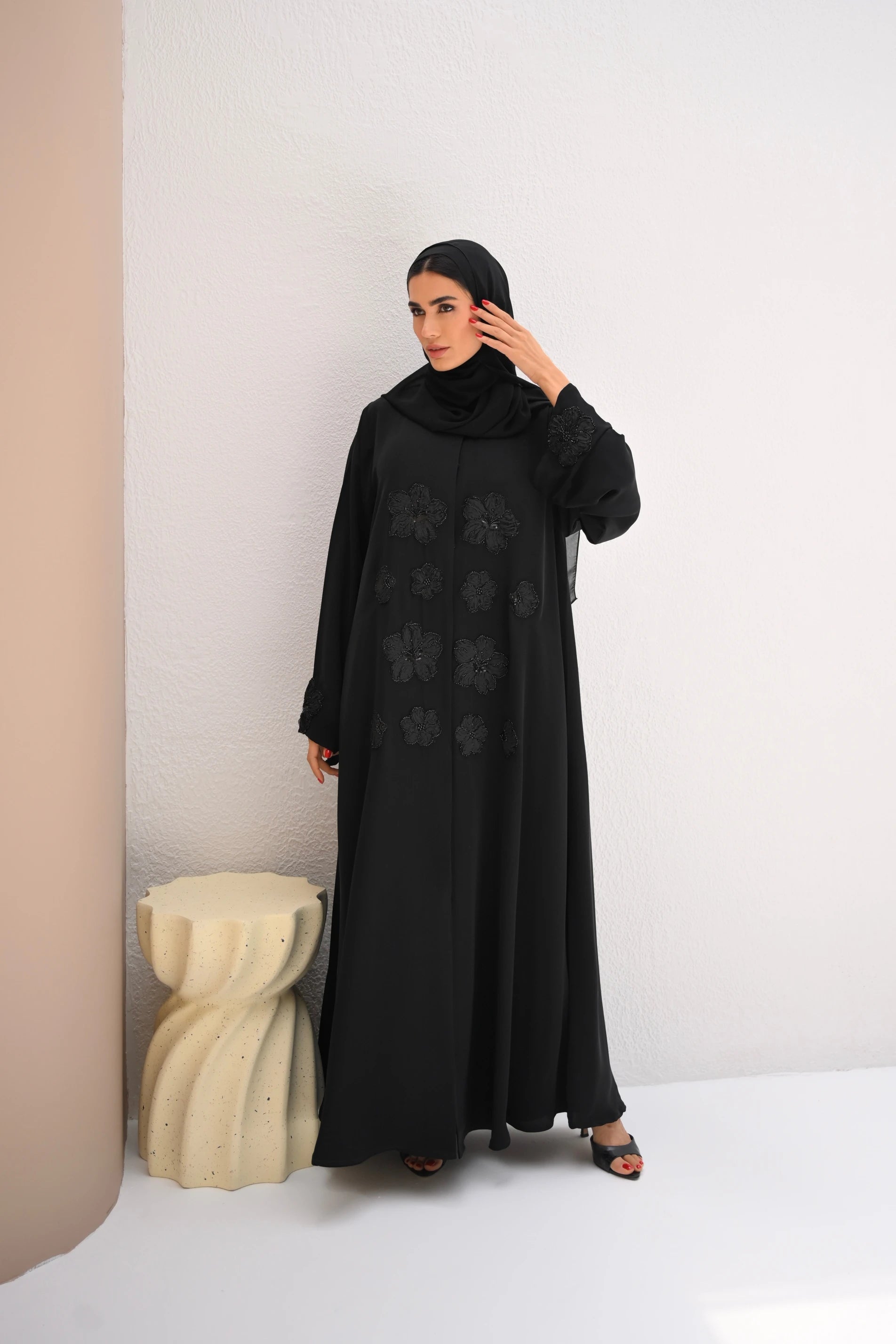 Warda Abaya | Black