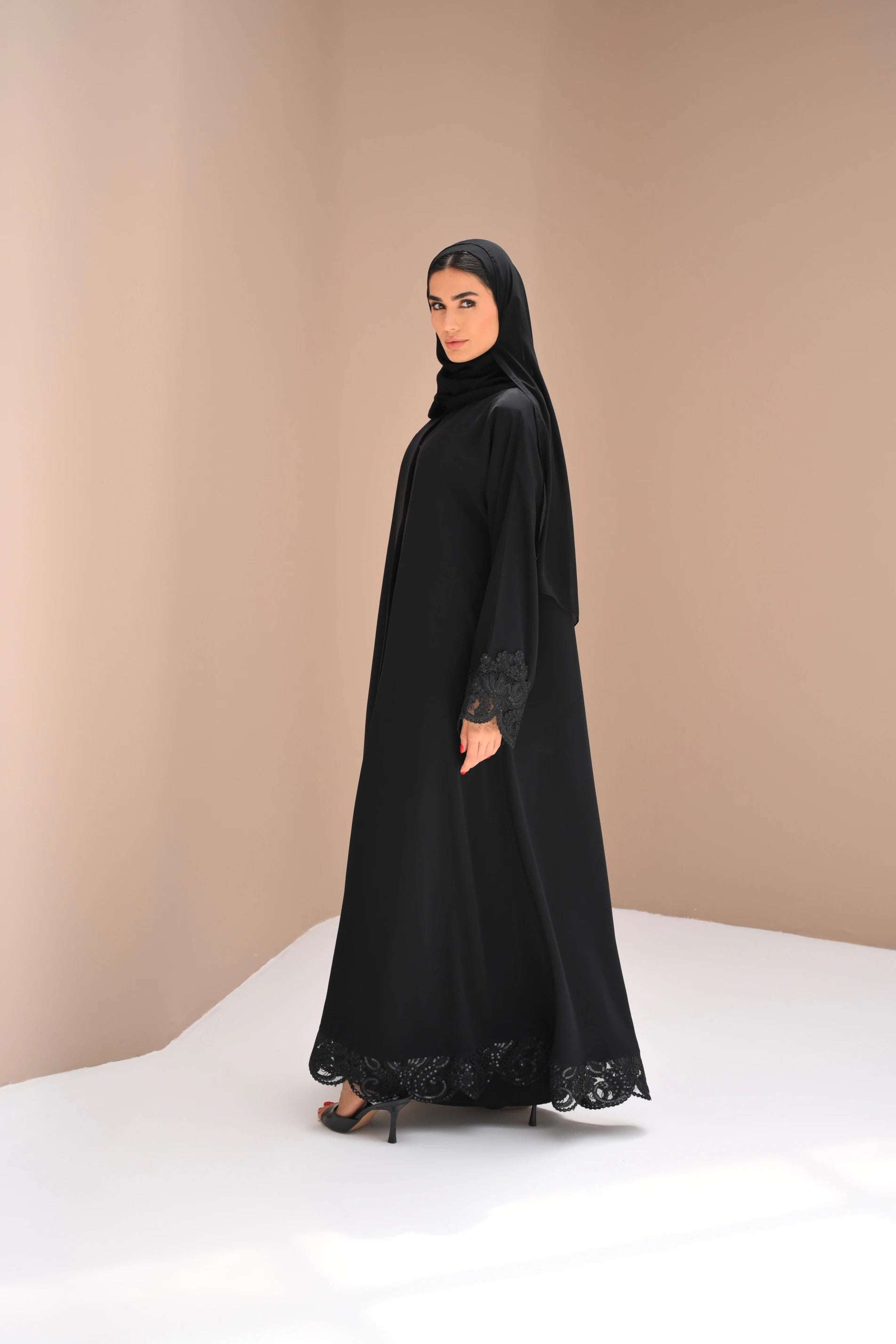 Fatena Abaya | Black