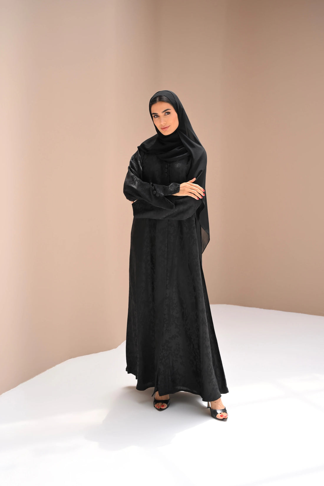 Hanan Abaya | Black