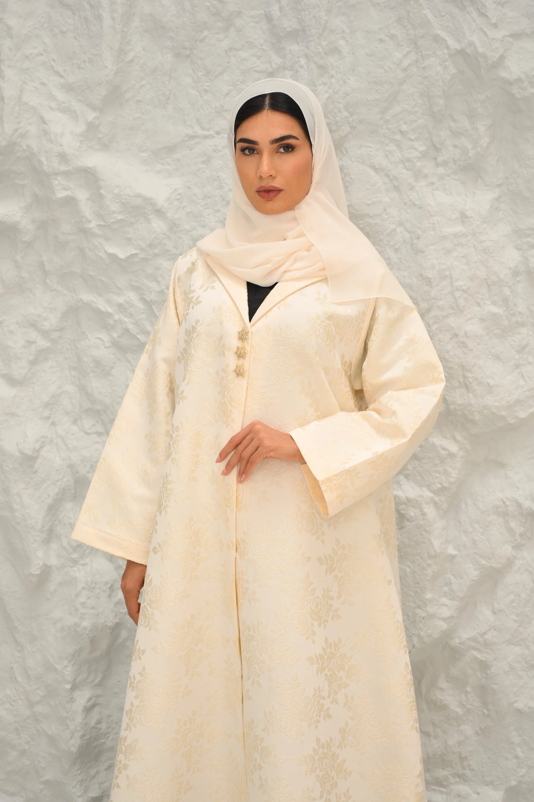 Lilia Abaya | White