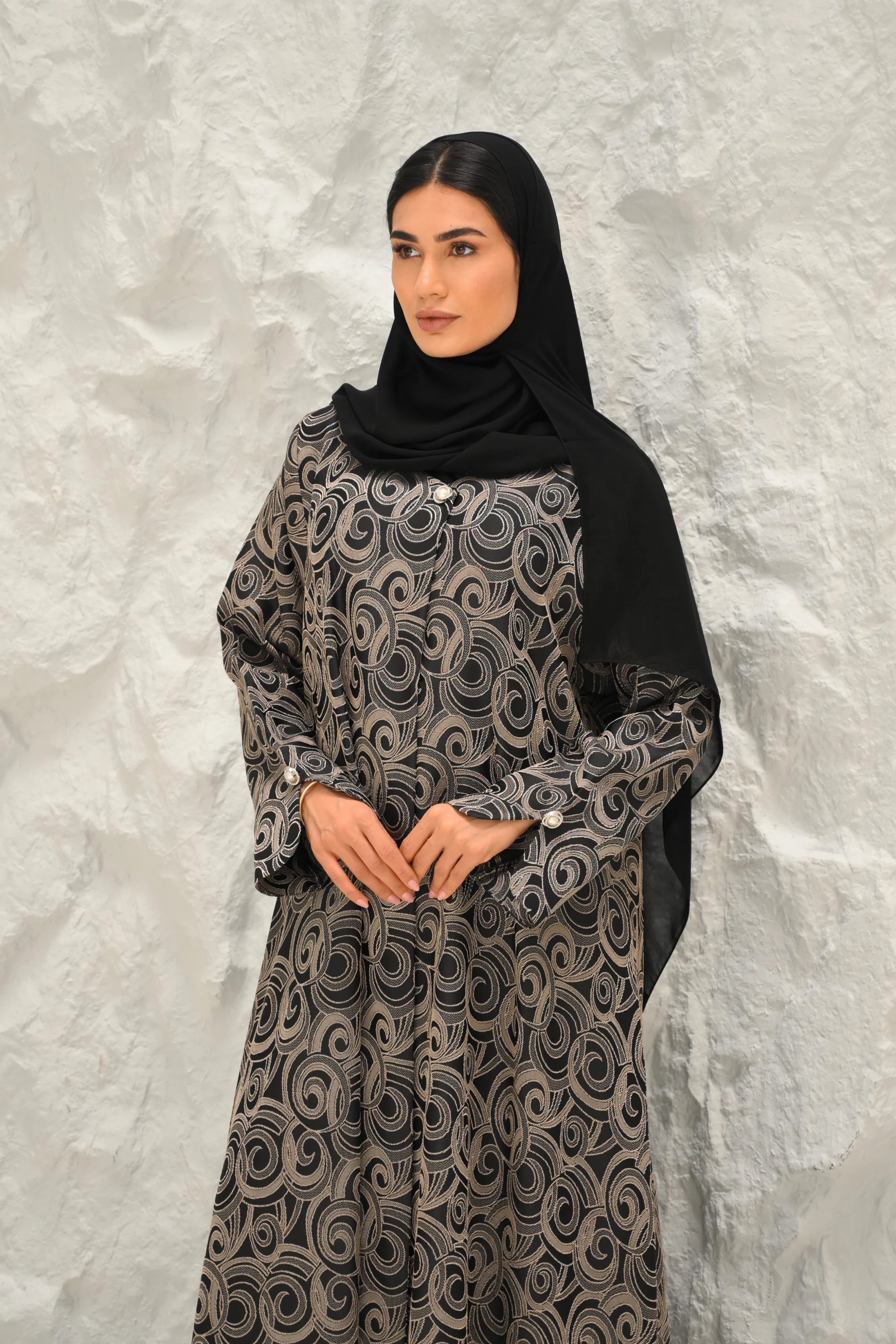 Sana Abaya Gold
