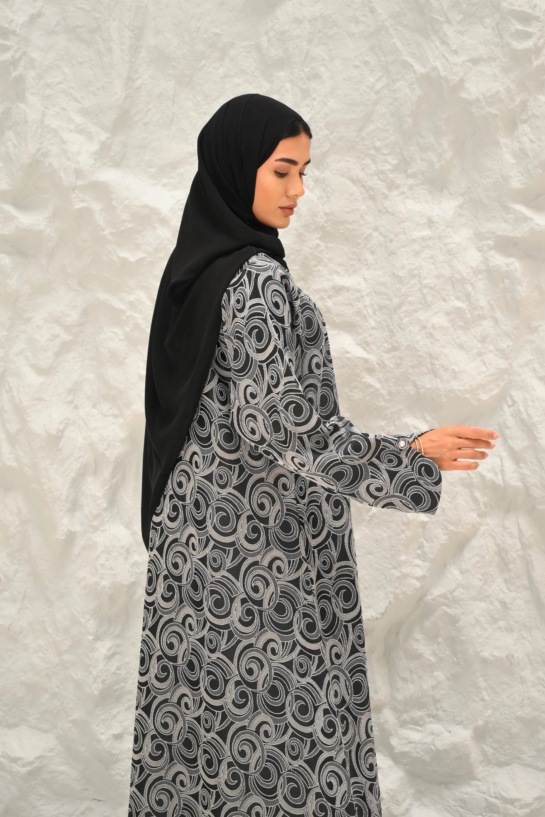 Sana Abaya Silver