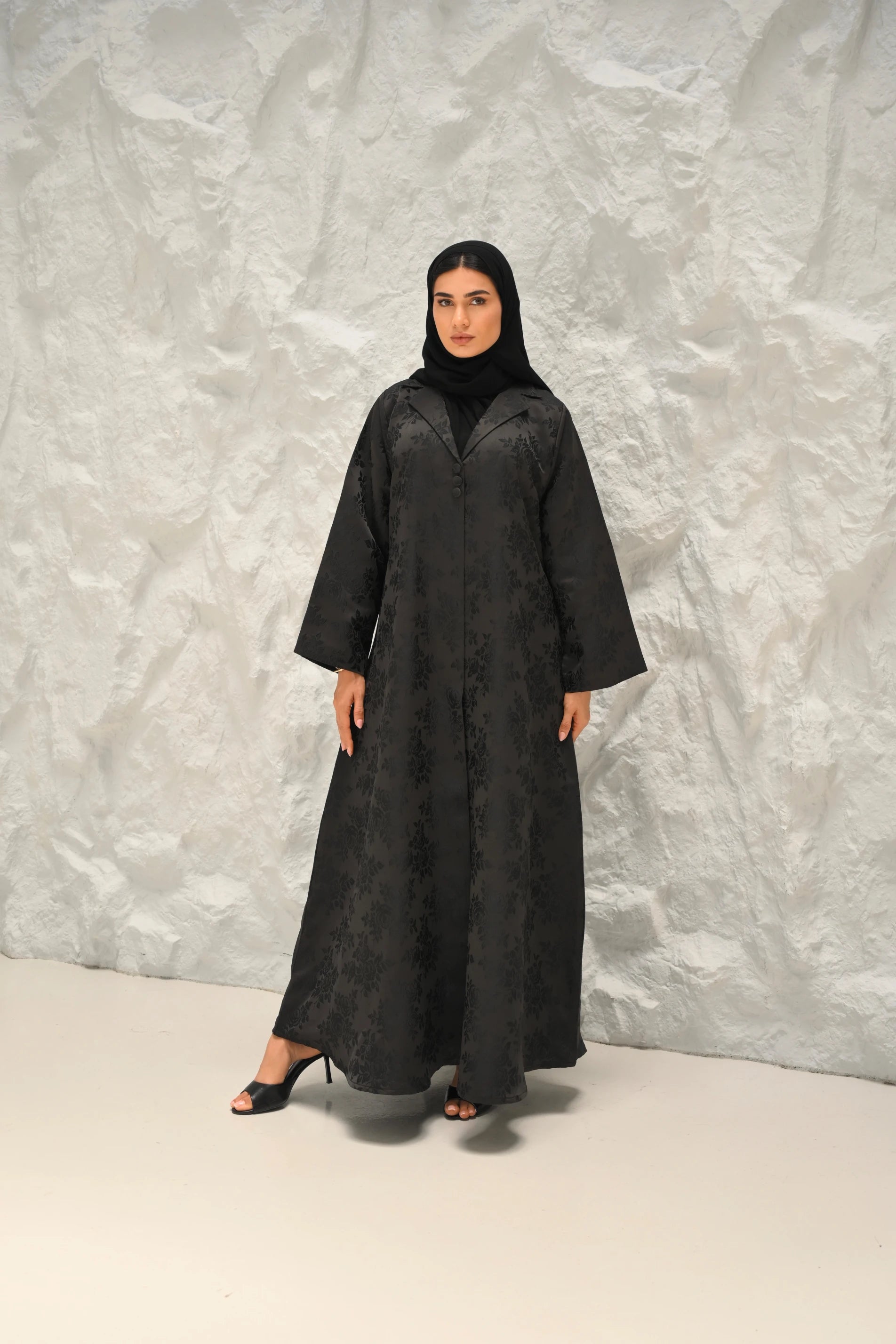 Lilia Abaya | Black