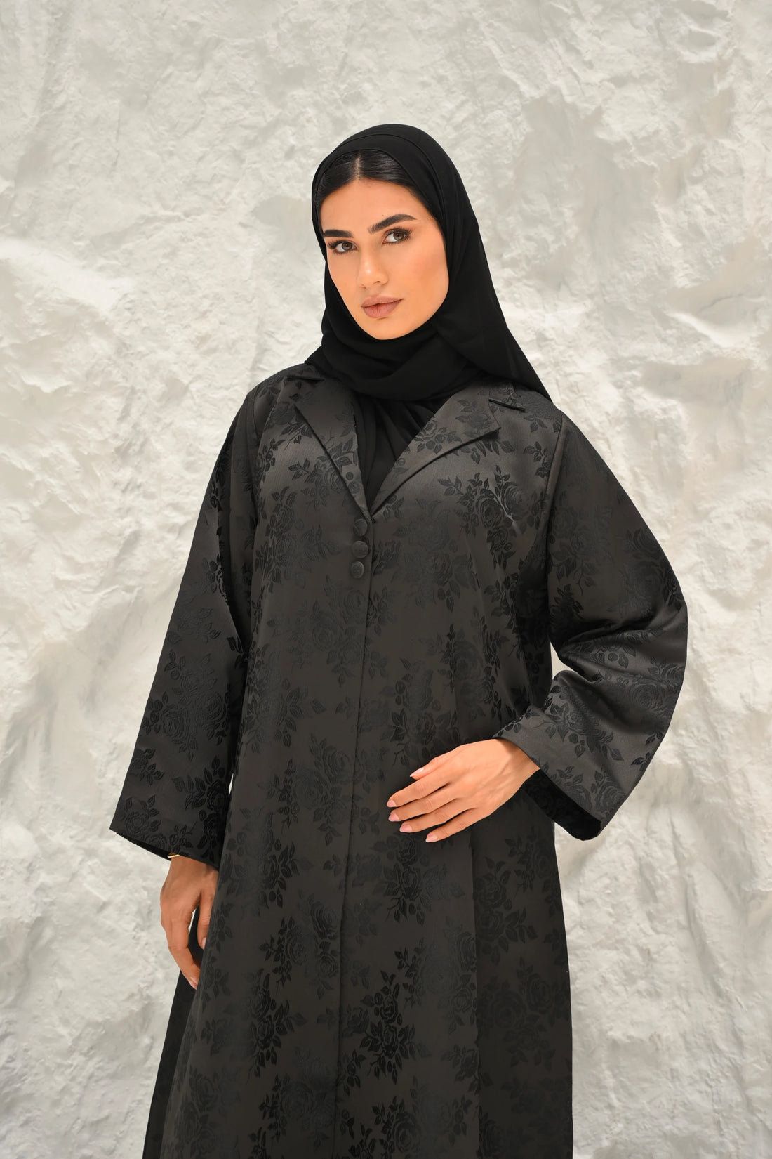 Lilia Abaya | Black