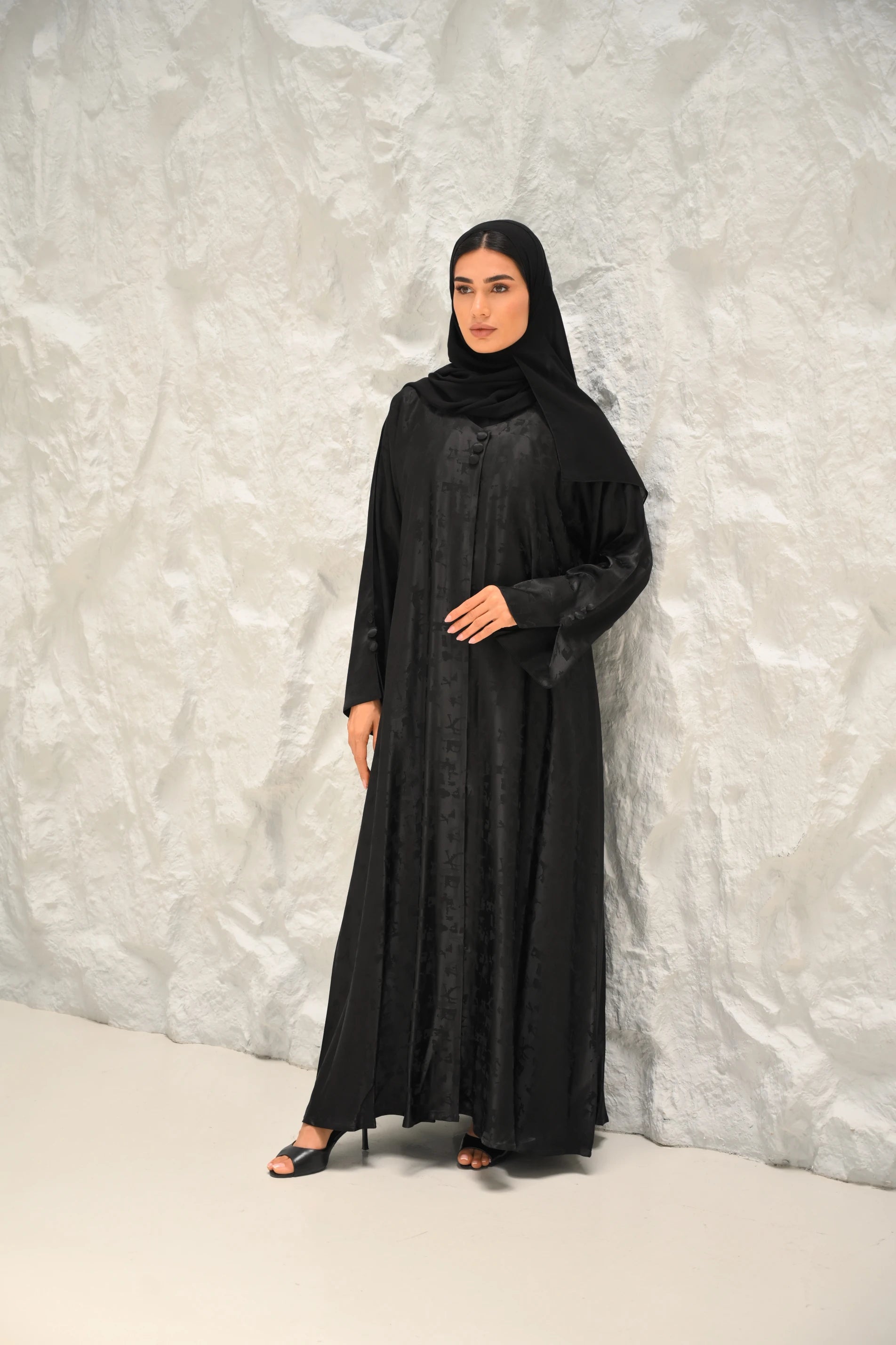 Zahia Abaya Black