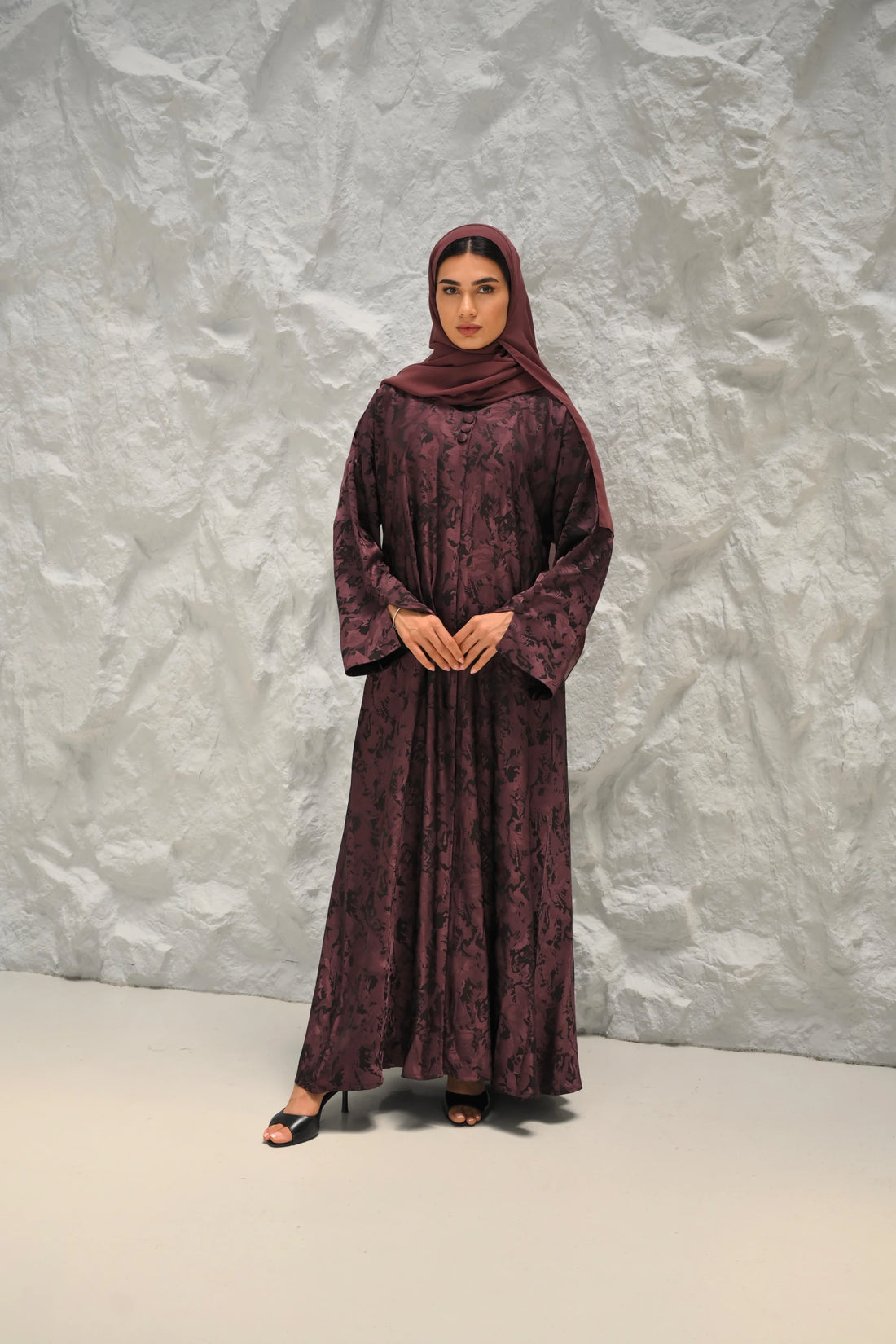 Zahia Abaya Red