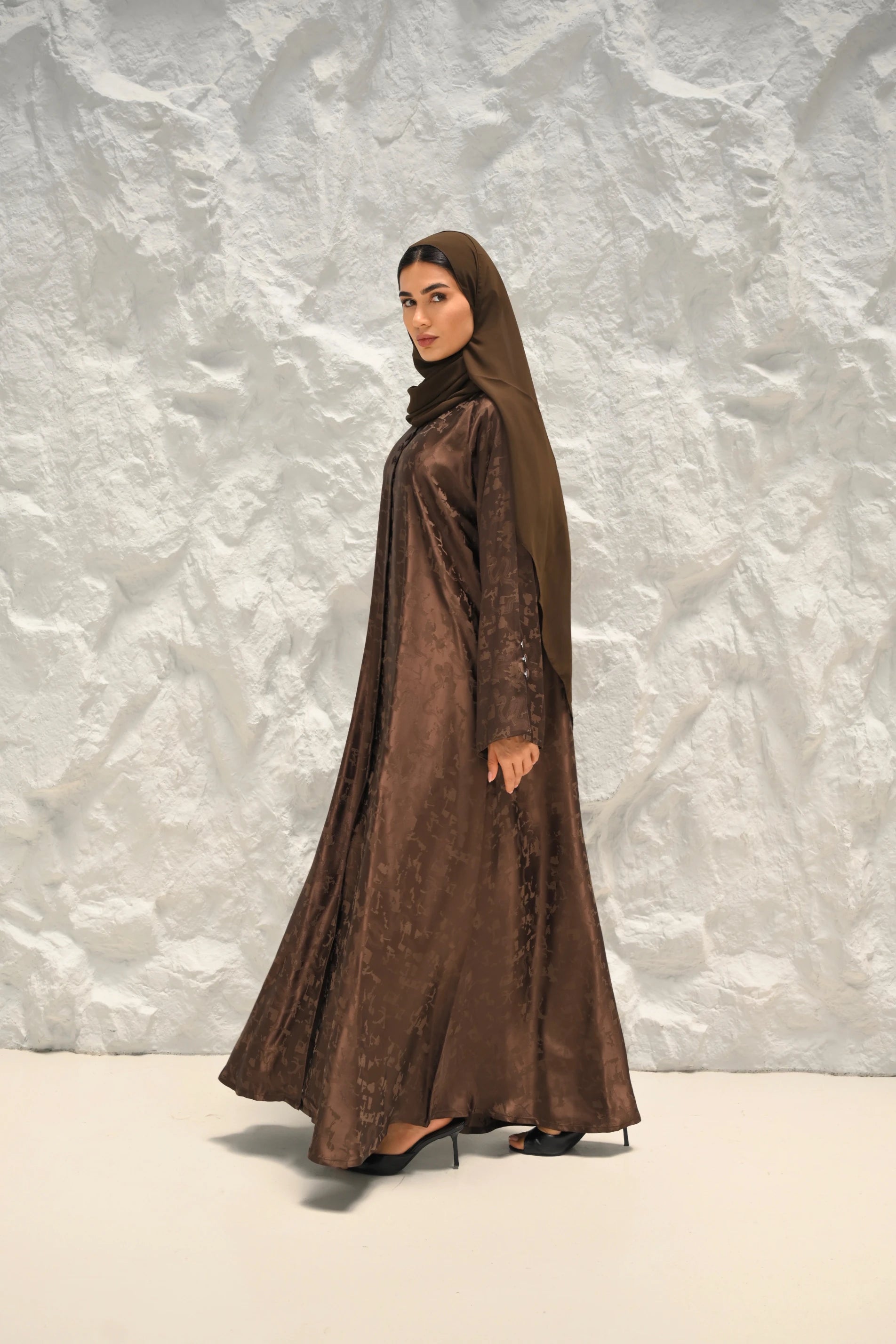 Zahia Abaya Brown