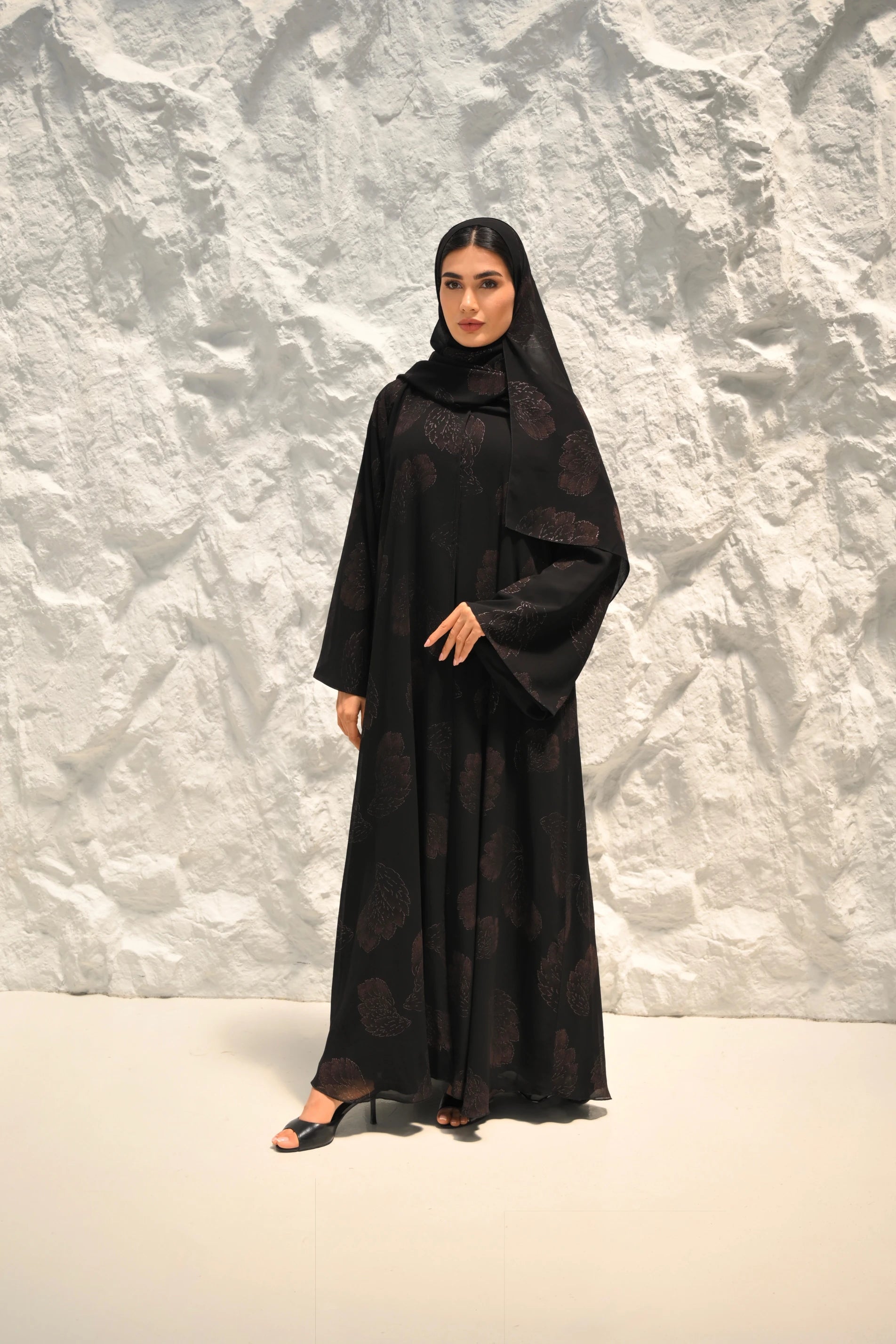 Mais Dark Red Abaya