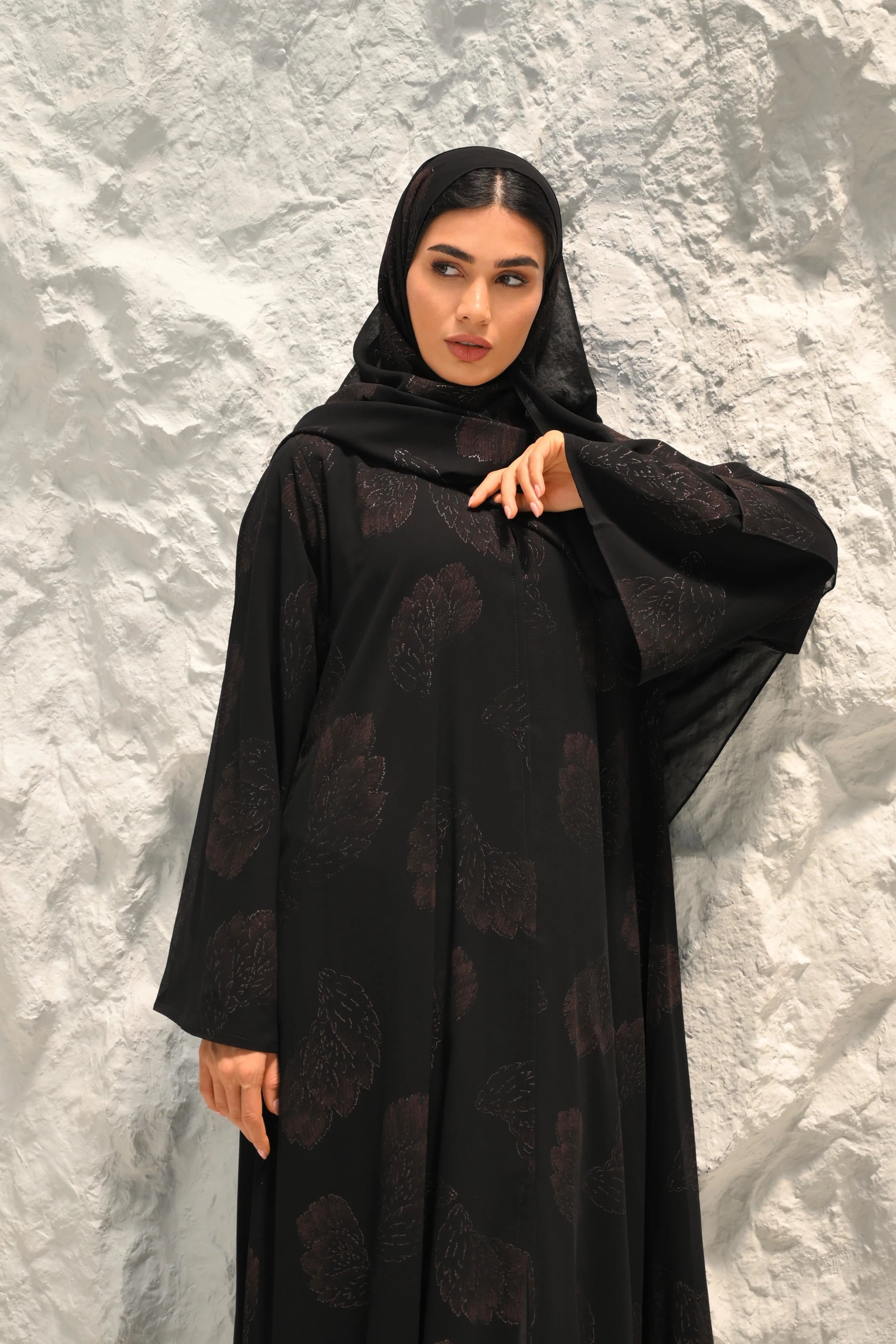 Mais Dark Red Abaya