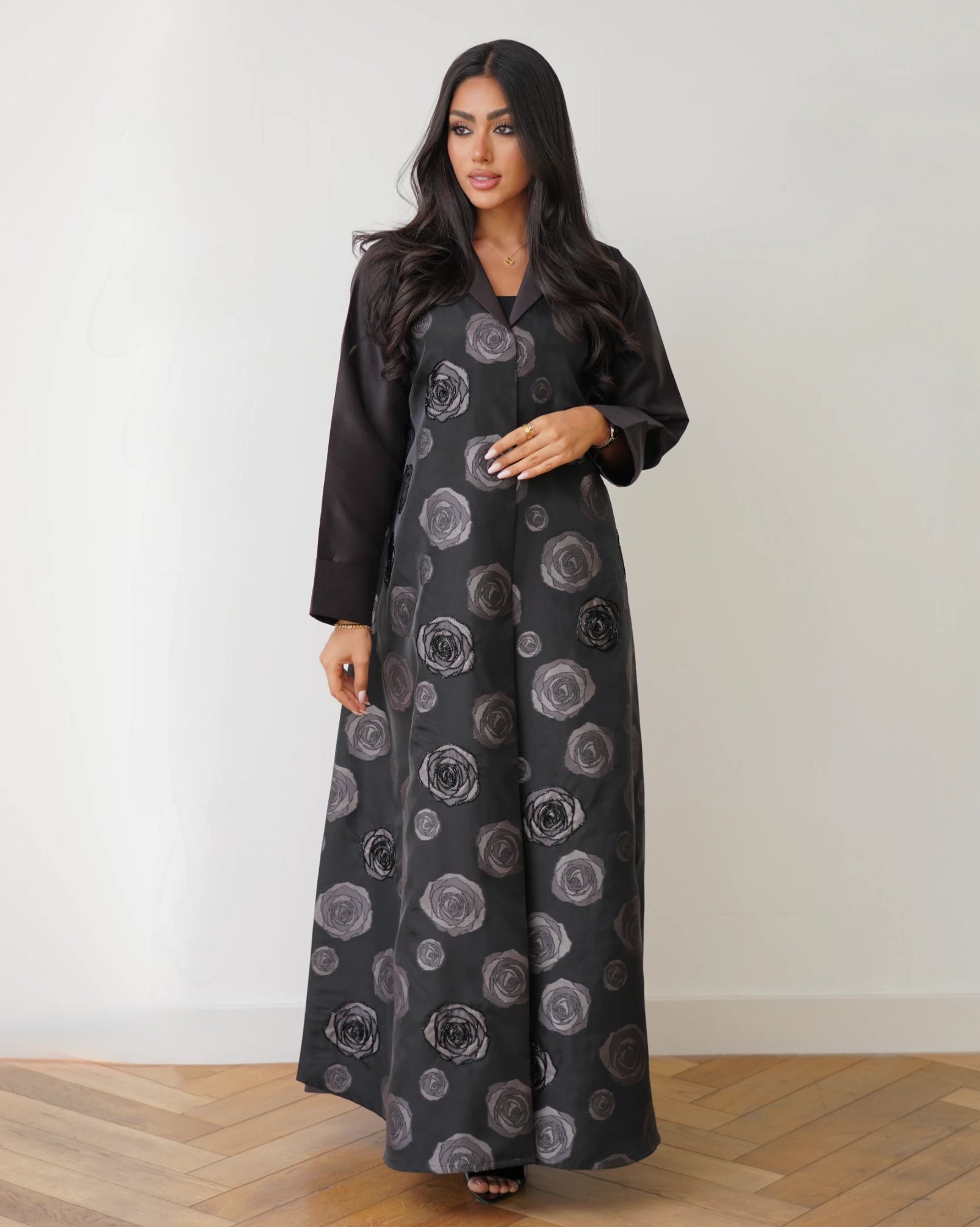 Roses Abaya | Black