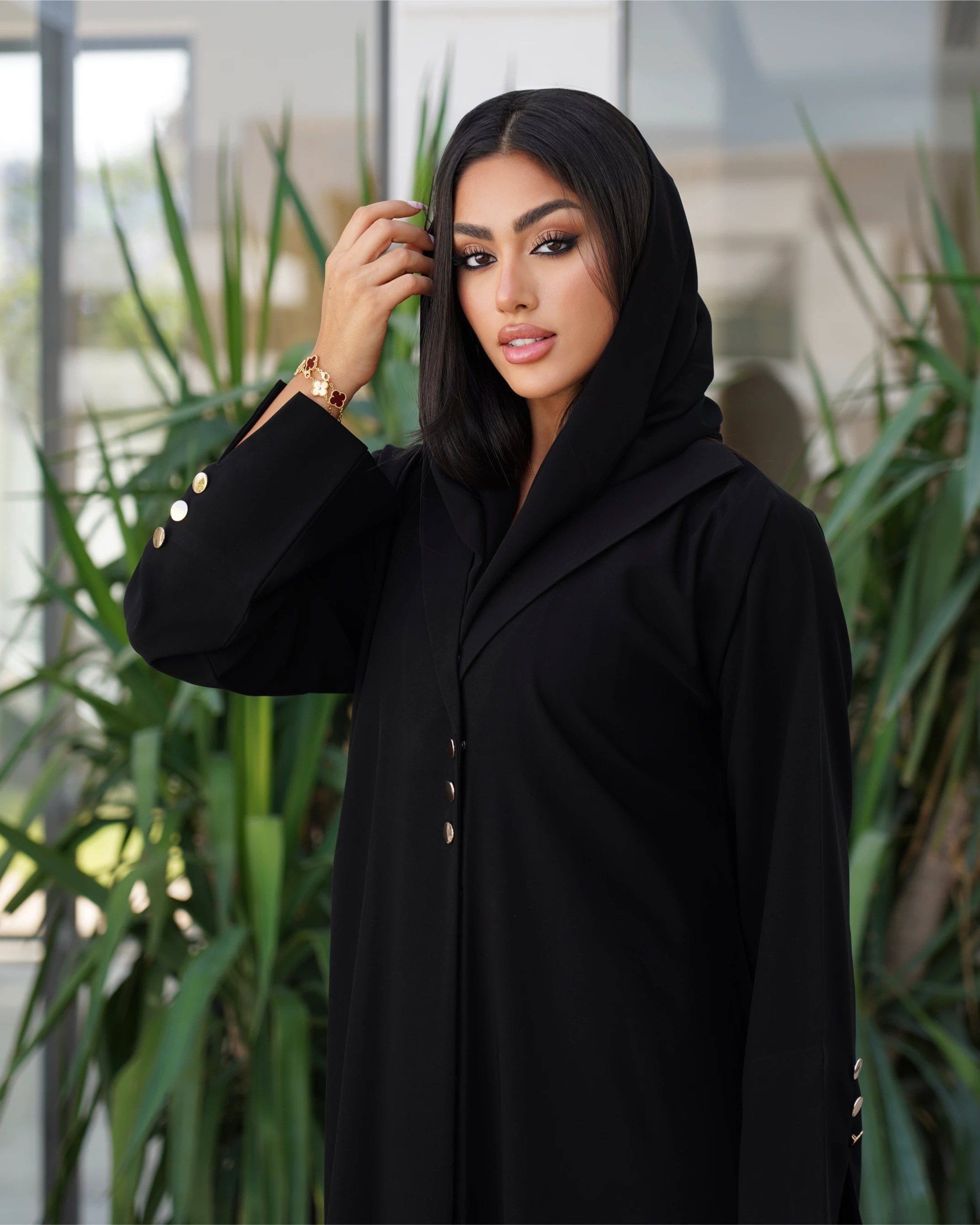 Huda Abaya | Black