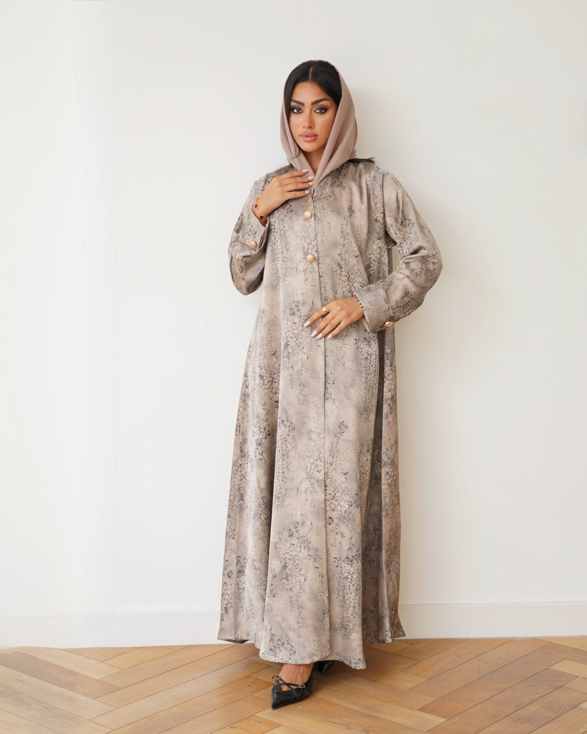 Ruby Abaya | Beige